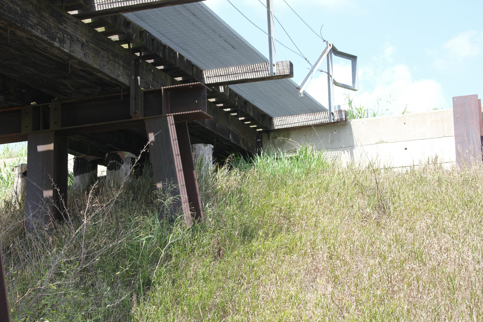 South abutment